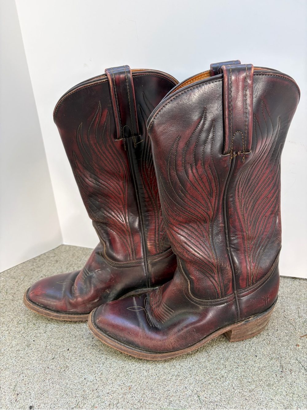 FRYE Vintage 1980s Cowboy Boots Black Cherry Leather USA Made Western Mens 8 10W